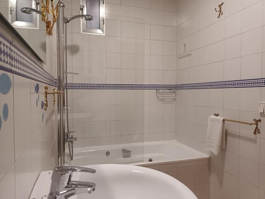 Apartamento Puerta Real Sevilla Exterior foto